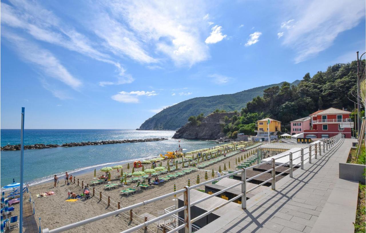 Nice Apartment In Moneglia With House Sea View ภายนอก รูปภาพ